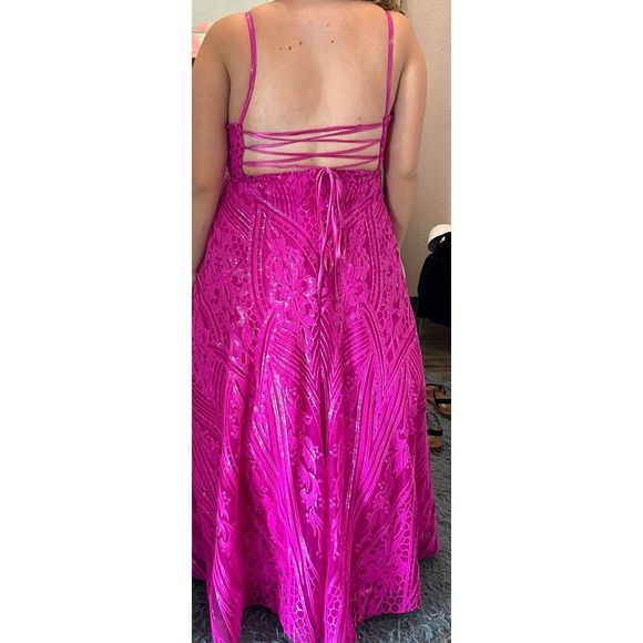 Pink 2Cute Size 16 Ball gown dress - Picture 2 of 2